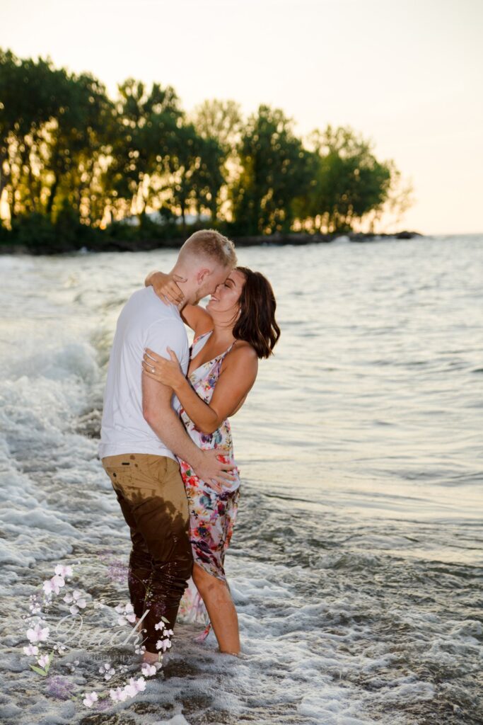 Romantic session at the beach, Lake Erie
